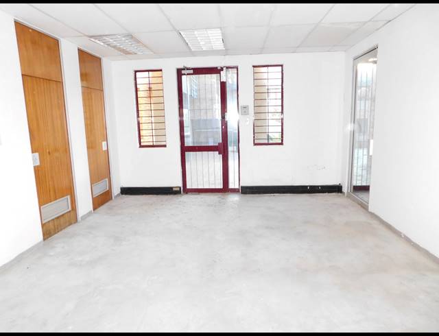 229M² OFFICE TO LET IN FERNDALE
